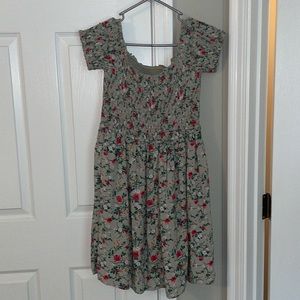 Floral mini dress. Summer dress. Still in very good condition.